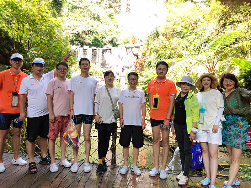凝聚团队 再创辉煌——记2022年世界杯365买球欢迎您清远之旅 .jpg